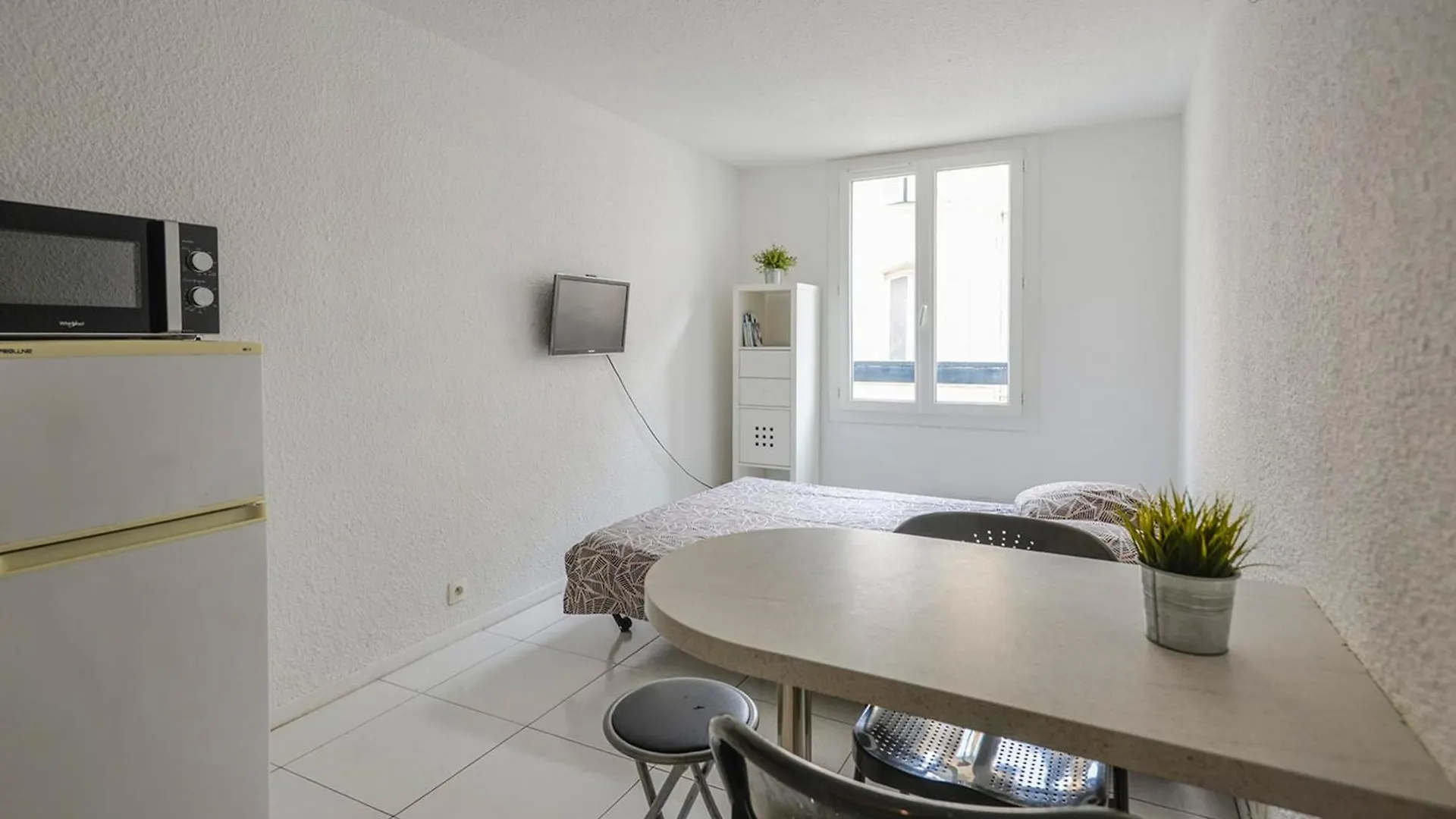 Comfortable Studio Near The Old Port! Marseilles Appartement